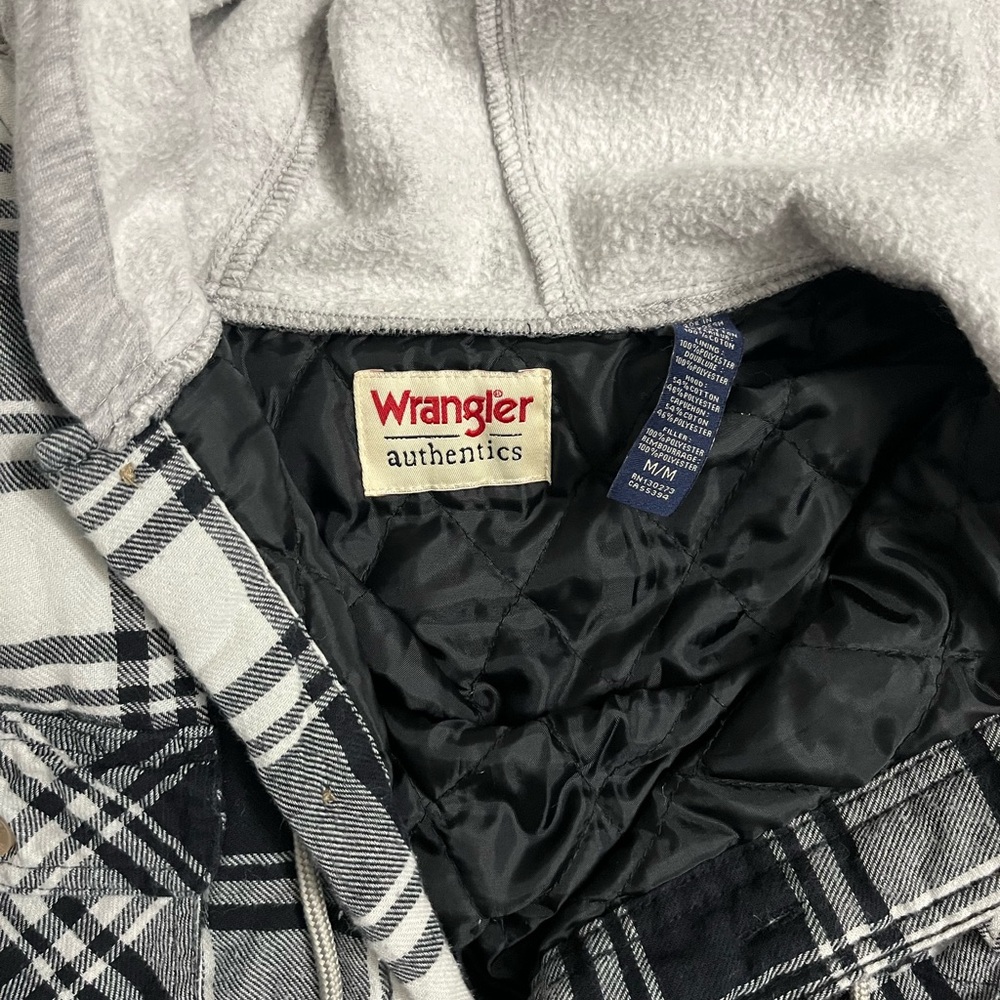 Wrangler Light weight hooded Jacket